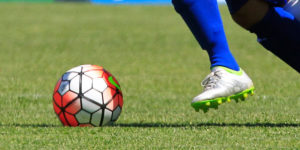 kaki sepak bola