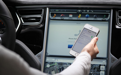 Pengguna Mobil Menyimak Siaran Podcast Di Kanada Meningkat