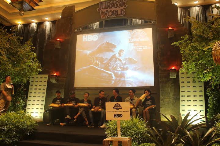 Jurrasic World dalam Bahasa Indonesia