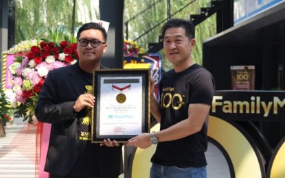 Resmikan Toko ke-100, FamilyMart Pecahkan Rekor MURI