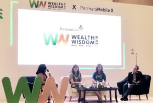 Talkshow-Ivy Widjaja (Head of Customer Segmentation & Marketing PermataBank), Agus Nurudin MSE (Managing Director of Nielsen Indonesia) dan Nadia Mulya (Model, Penulis, Presenter serta nasabah PermataBank).