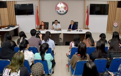 KPI Tak Melakukan Sensor dan Pengawasan Media Sosial