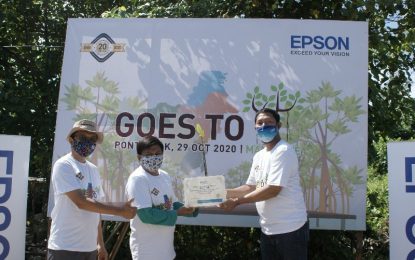 Epson Indonesia Hijaukan Lokasi Wisata Hutan Mangrove, Kalimantan Barat