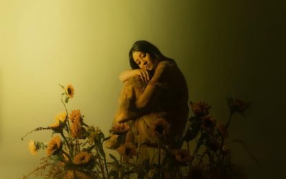 Solois TIA Suguhkan Single Perdana Bertajuk “Outsider”