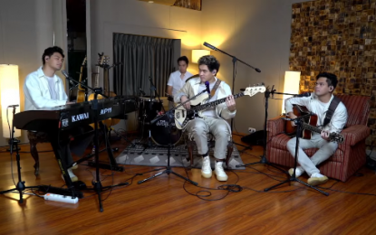 Merayakan 6 Tahun Album Selamanya dengan TheOvertunes