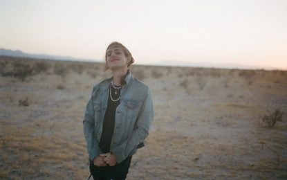 Ezra Furman Kembali Dengan Single Terbaru “Point Me Toward the Real”