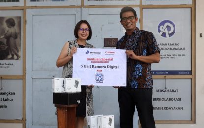 Dukung Kreativitas Generasi Muda, Canon Donasi Peralatan Fotografi di Hari Ulang Tahun Datascrip ke-53