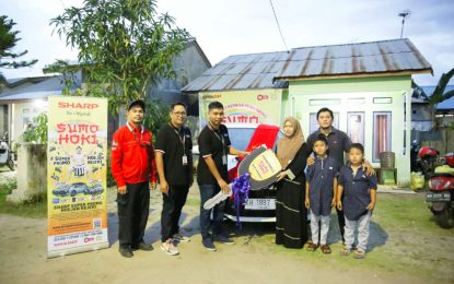 Sharp Indonesia Serahkan Hadiah Utama berupa 3 Unit Mobil Ke Pemenang Promo SLD Sumo Hoki