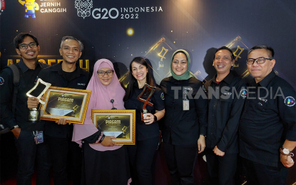 TRANS7 RAIH PENGHARGAAN  ANUGERAH KPI 2022