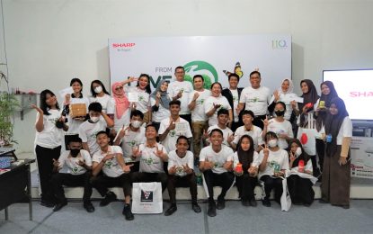 Sharp Indonesia Mengajak Kaum Muda Untuk Perduli Lingkungan Dengan Mendaur Ulang Sampah Plastik