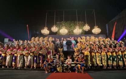 Sanggar kesenian Bali binaan Guruh Sukarno Putra sukses gelar Sesolahan Balin Tityang dengan Lebih Meriah