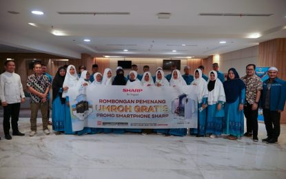 SHARP Indonesia Menjadi Sponsor Bagi 24 Jemaah Umroh