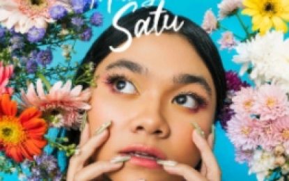 Azzahra Banilia, Sosok Penyanyi Pendatang Baru Merilis Single Kedua ‘Tak Mungkin Satu’