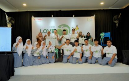 Sharp Tingkatkan Kesadaran Peduli Lingkungan Siswa Sekolah Di Surabaya