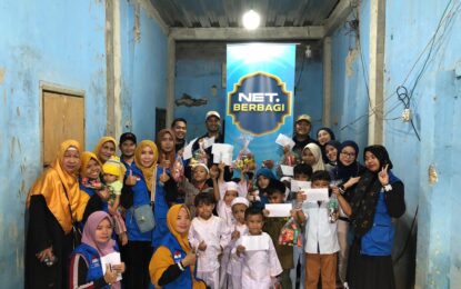 Selama Ramadan, NET TV Berbagi Takjil dan Santunan, serta Bersih-Bersih Mesjid