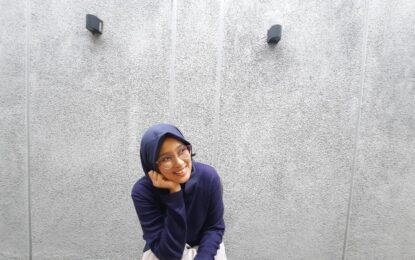 Penghormatan Emosional Asti Fajriani untuk Mendiang Ibu dalam Album “Reminiscence”