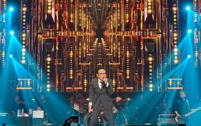 Ari Lasso Sukses Menghibur Goodfelass di Edutorium UMS dalam Konser 3 Dekade Perjalanan Cinta Ari Lasso