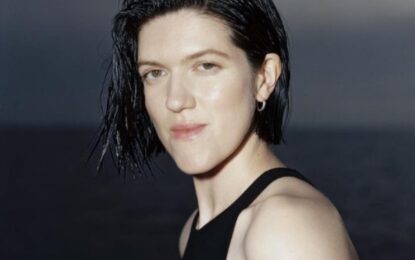 MERILIS SINGLE BARU “THE SEA”, ALBUM DEBUT SOLO MID AIR DIRILIS 8 SEPTEMBER 2023 VIA YOUNG