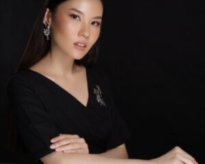 Lebih Dekat Dengan Designer Indonesia Cynthia Tan