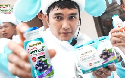 Aksi Nyentrik Aldi Taher Bareng Benecol