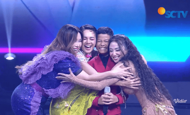 VEDRA (BATAM) dan FELICIA (TANGERANG) Banjir Pujian saat  MEMBAWAKAN LAGU DANGDUT MILIK LESTI KEJORA DAN KING NASSAR