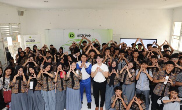 Edukasi Ratusan Pelajar di Jawa Barat tentang Keselamatan Berkendara, inDrive Sukses Gelar Fase Pertama Kampanye “Drive Your Future”