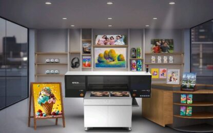 Epson Hadirkan Printer UV Flatbed A1+ Terbaru Epson SureColor V4000